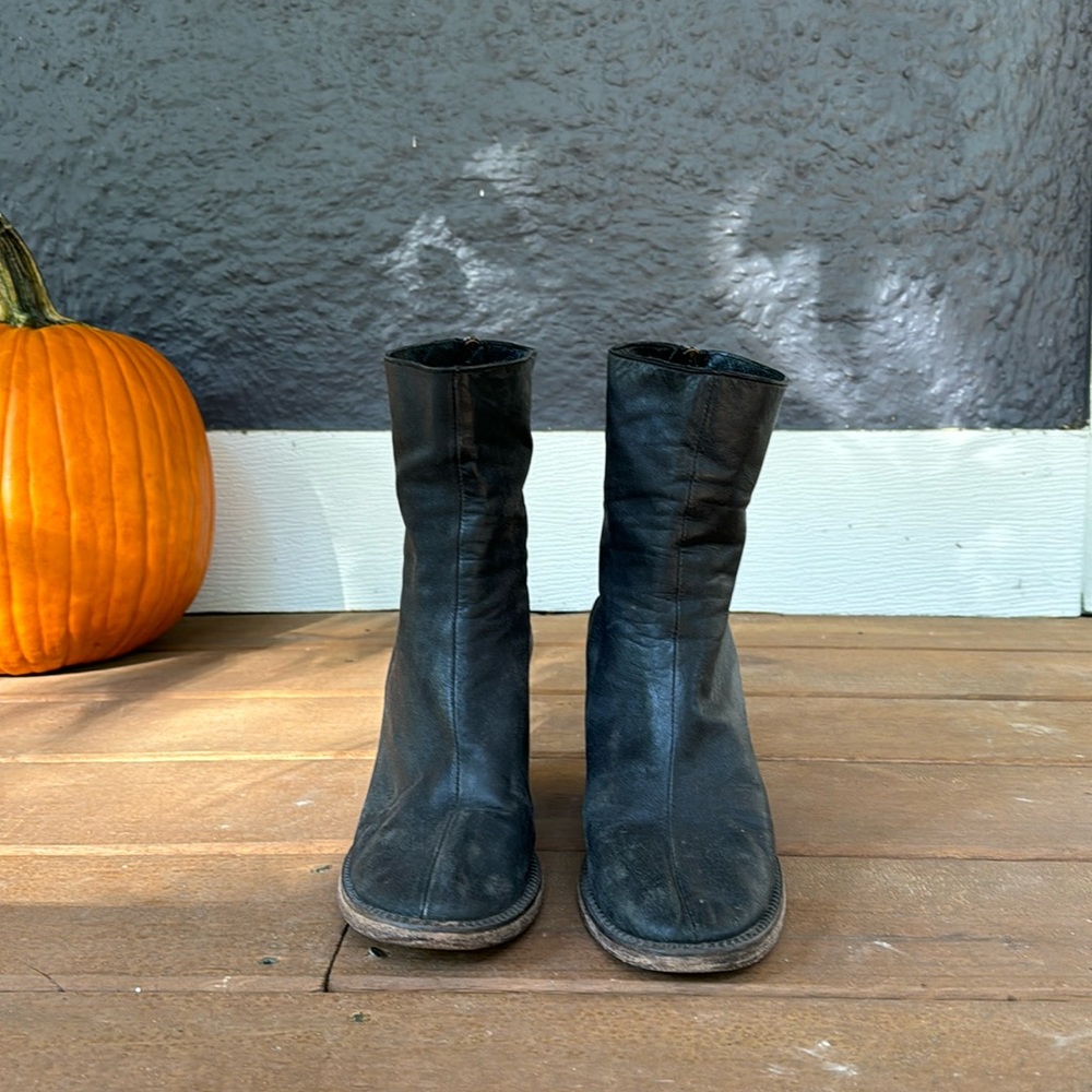 Free People Marquis black leather boots sz 41-10